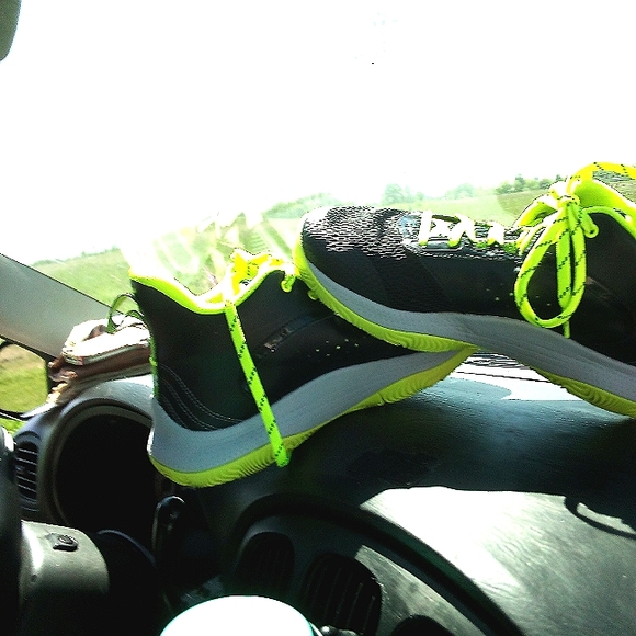 Under armour 62k Curry - Picture 4 of 9